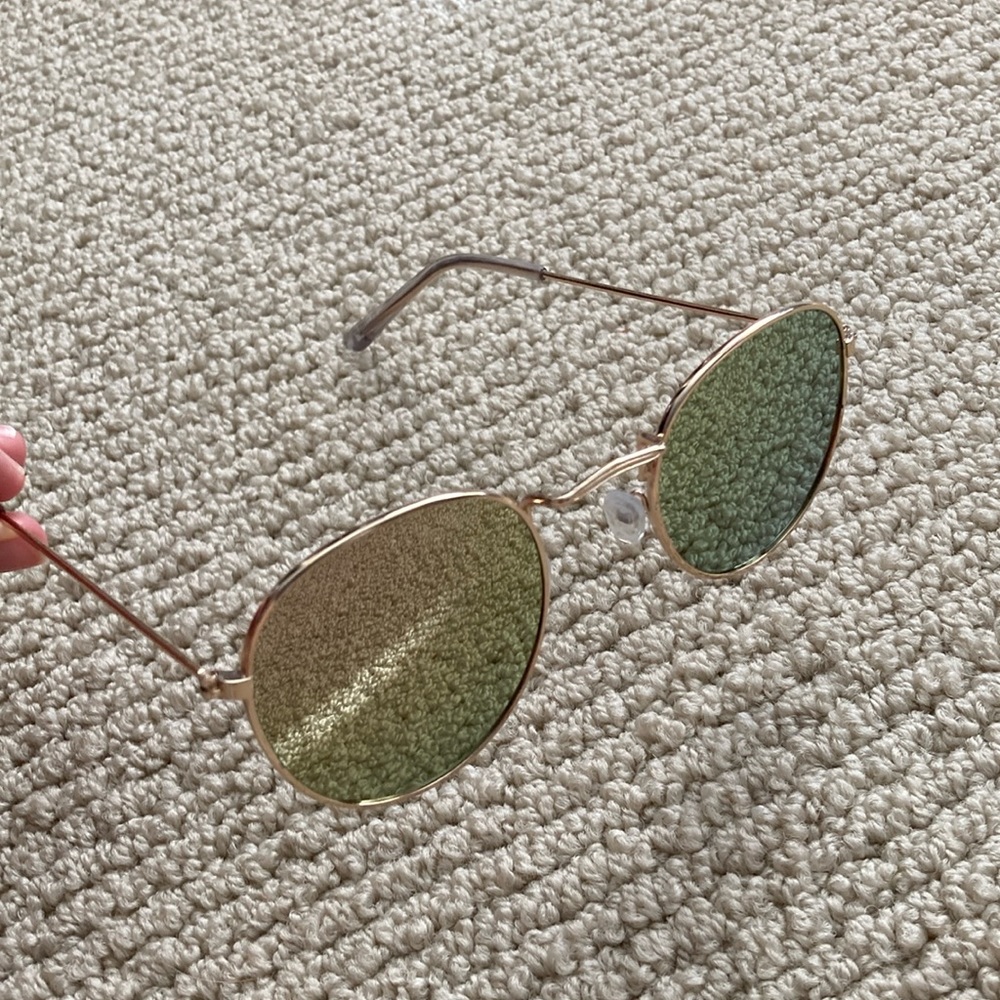 American Eagle Sunglasses Circular Lens Reflective Color Changing Like New